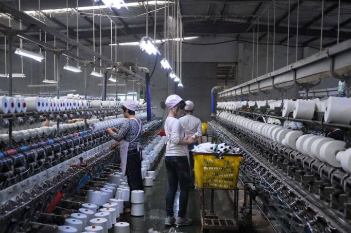 The male workers in Chinese mill